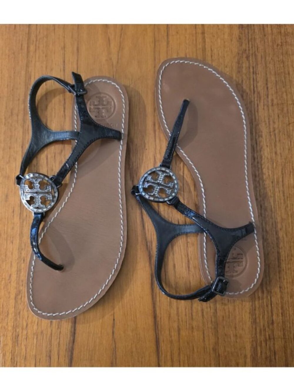 VINTAGE TORY BURCH BLACK PATENT LEATHER EMBELLISHED SANDAL SZ 7
